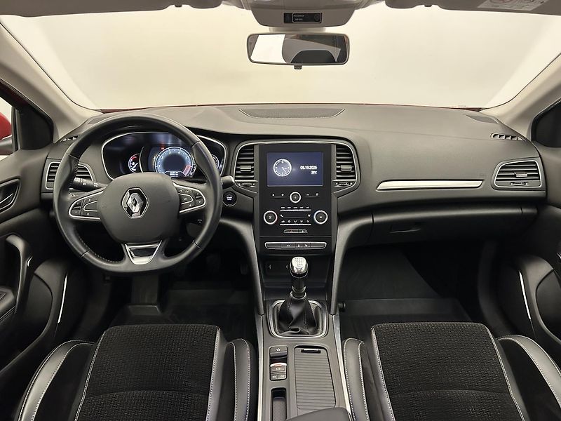 Renault Mégane 1.2 TCe - fotka 5 z 28