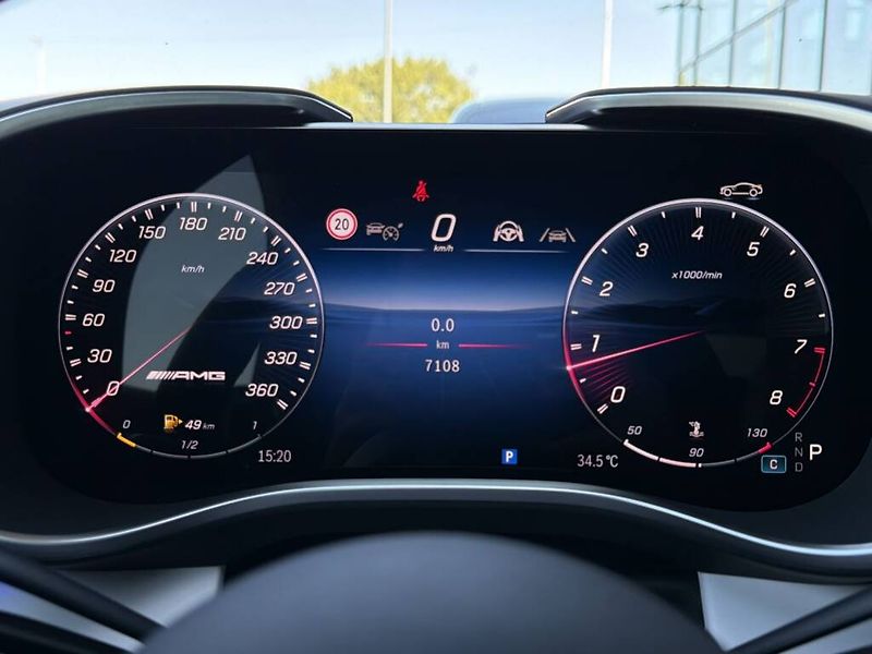 Mercedes-Benz SL (2025) AMG 63 4MATIC+roadster - fotka 15 z 28