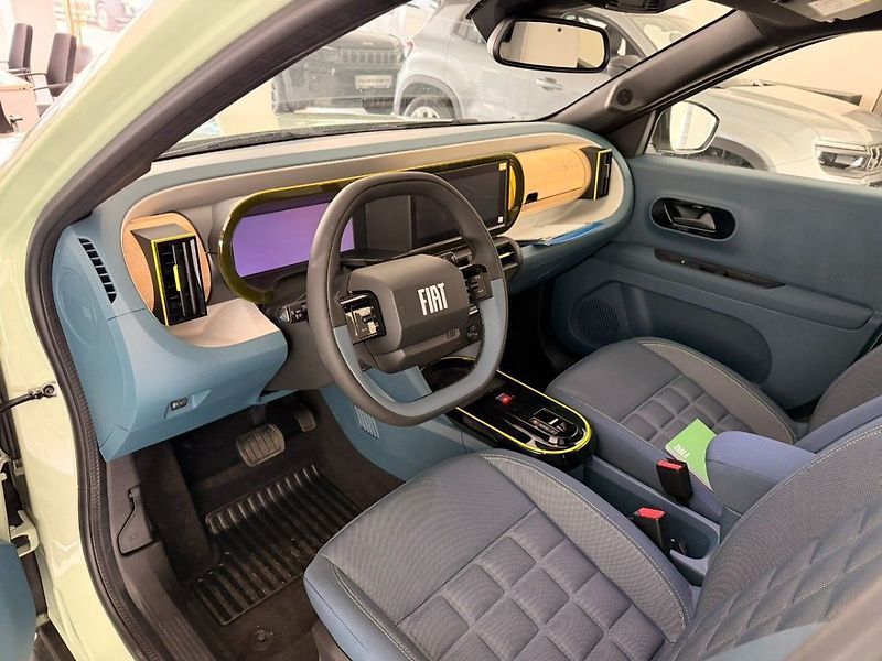 Fiat Grande Panda Electric La Prima 44 kWh - fotka 7 z 19