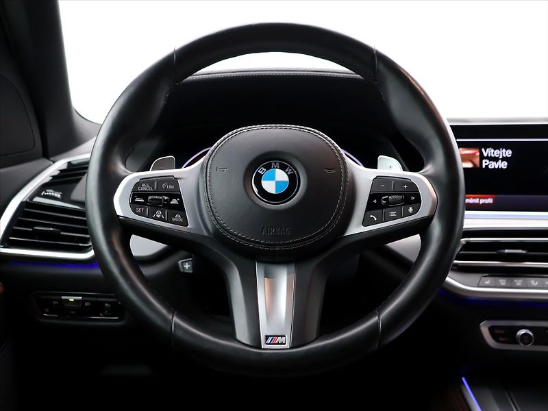BMW X5 3,0 40d Xdrive AT Pano DPH - fotka 24 z 54