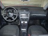 Škoda Octavia (2012) 2.0 TDi, ČR, AC - náhled 8