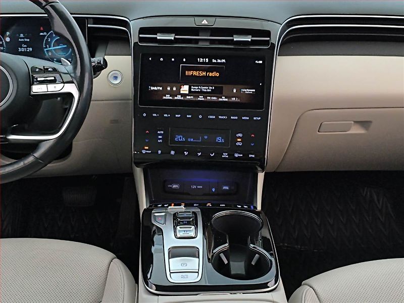 Hyundai Tucson (2023) Premium 1.6 T-GDI 48V MHEV - fotka 12 z 20