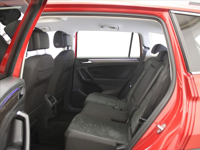 Volkswagen Tiguan Allspace 1,5 TSi 110kW DSG Life 1.maj. - fotka 7 z 23