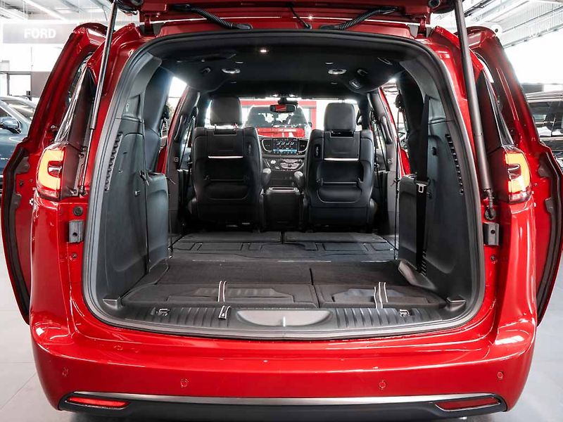 Chrysler Pacifica (2026) 3.6 Select AWD, 360 Cam 2x LCD - fotka 7 z 35
