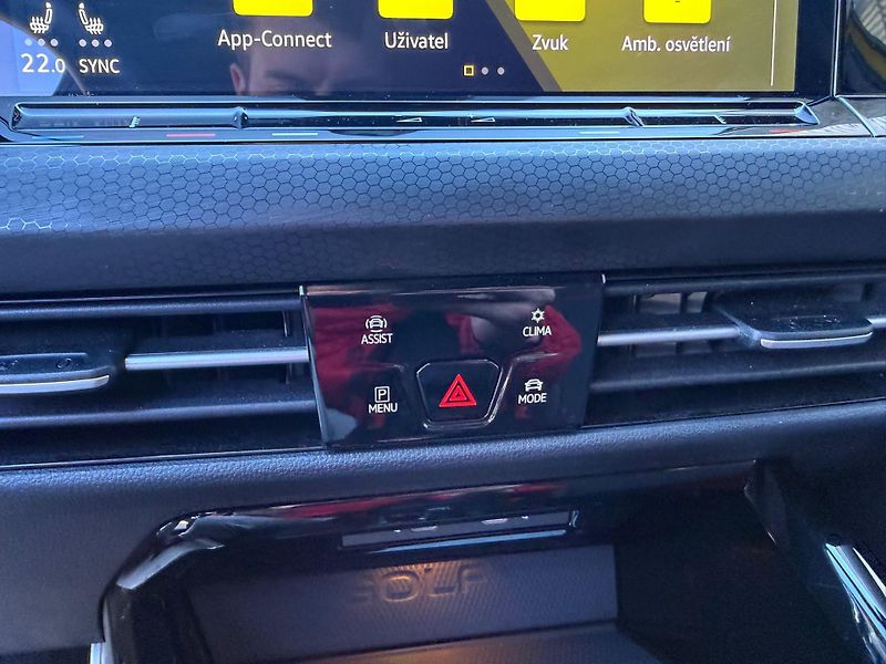Volkswagen Golf GTI Clubsport 2.0 TSI 221 kW D - fotka 16 z 24