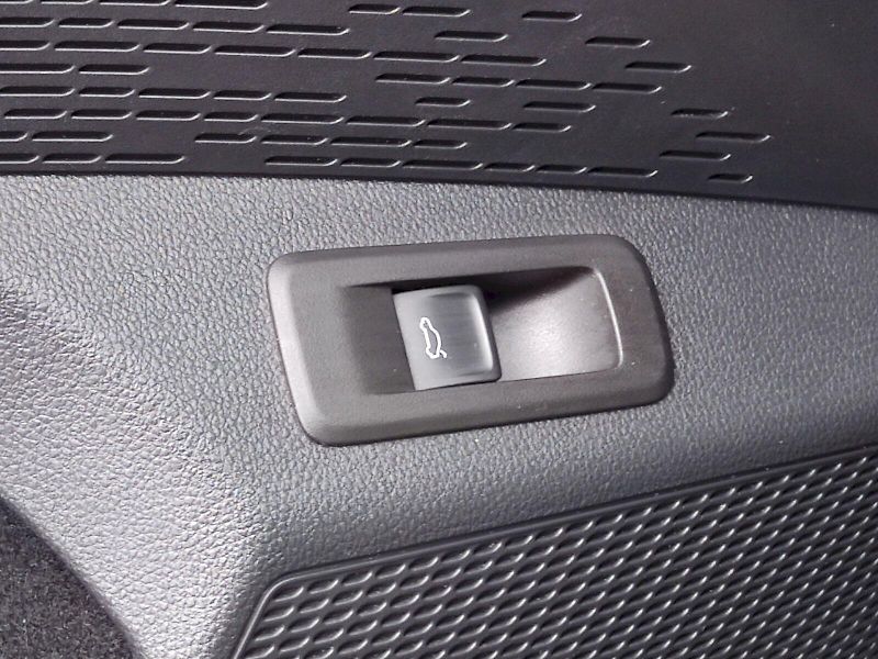 Škoda Octavia (2022) Style Plus Dynamic 2,0 Tsi 140 - fotka 25 z 37