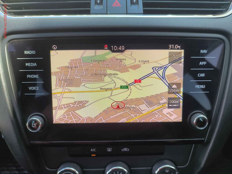 Škoda Octavia (2018) 1.5 TSI, Navi, AC, temp - fotka 13 z 22