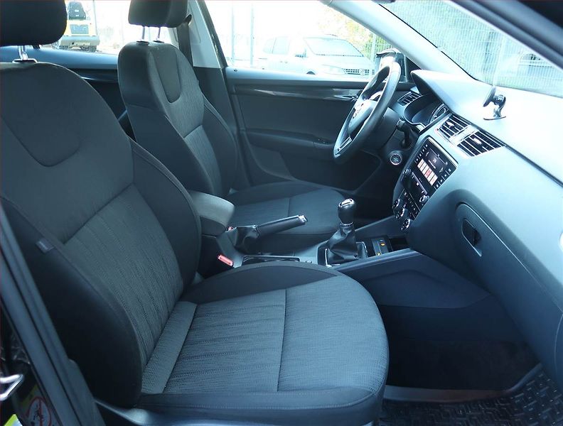 Škoda Octavia (2019) 1.5 TSI, Serv.kniha, Tempomat - fotka 9 z 21