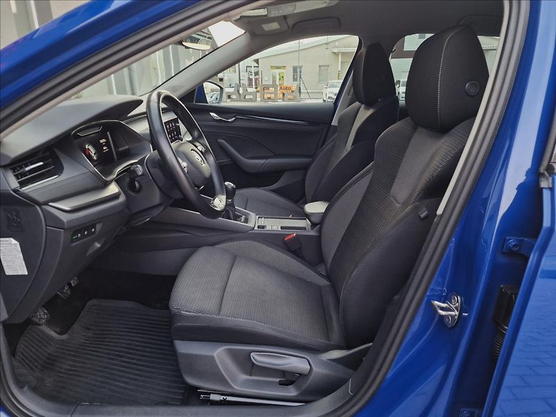 Škoda Octavia 2.0TDI,původ ČR,1.Maj,2x kola - fotka 19 z 50