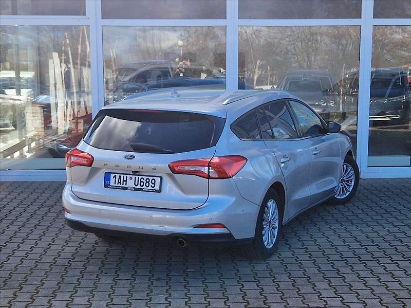 Ford Focus 1,5 EB Titanium LED Webasto - fotka 5 z 22