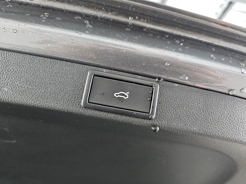 Škoda Octavia (2025) COMBI 1.5TSi DSG TOP SELECTION - fotka 34 z 35