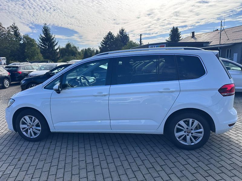 Volkswagen Touran 2.0 TDI 110kW DSG Highline - fotka 6 z 21