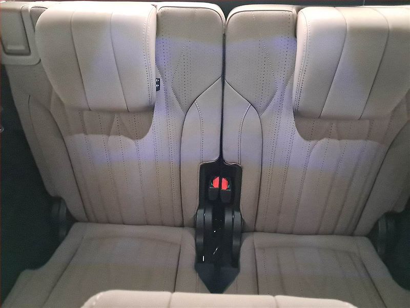 Chery Tiggo 8 (2026) 1.6 TGDI, UNIQUE, Ad. tempomat - fotka 16 z 23