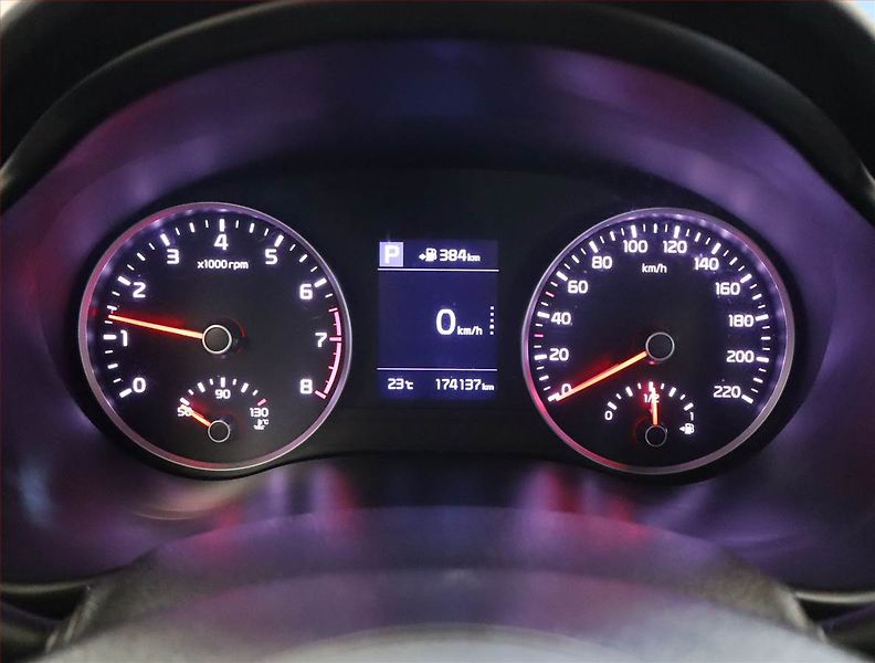 Kia Stonic (2019) 1.0 T-GDI, Automat, ČR,1.maj - fotka 11 z 24