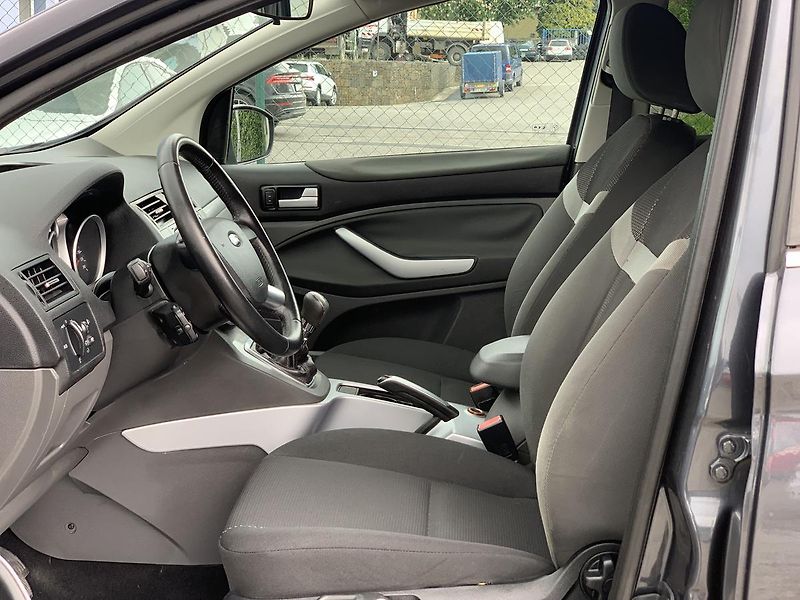 Ford Kuga 2.0TDCi KLIMATIZACE  ALU KOLA - fotka 9 z 38