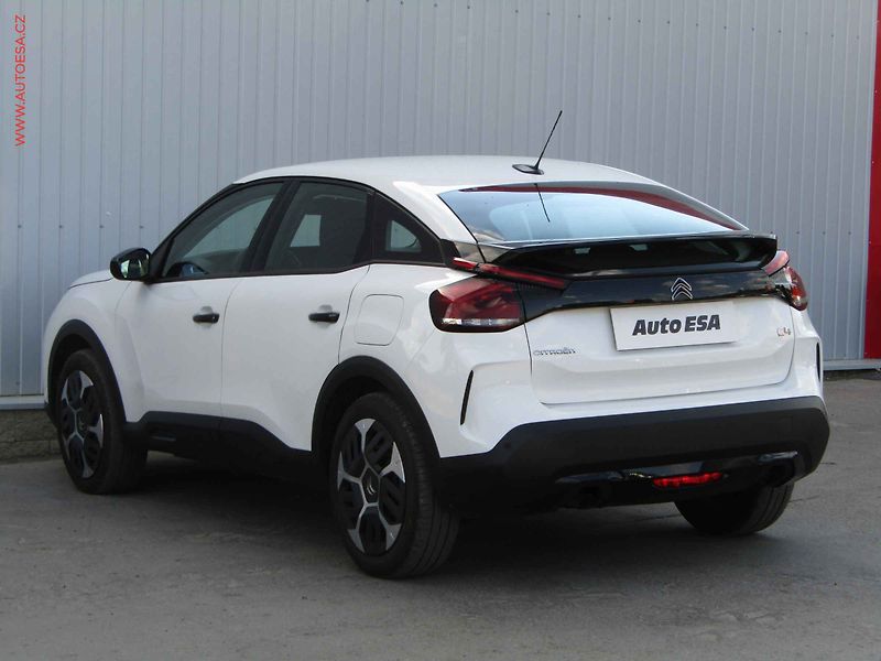 Citroën C4 (2021) 1.2 PT, ČR, servis.kniha, LED - fotka 6 z 22