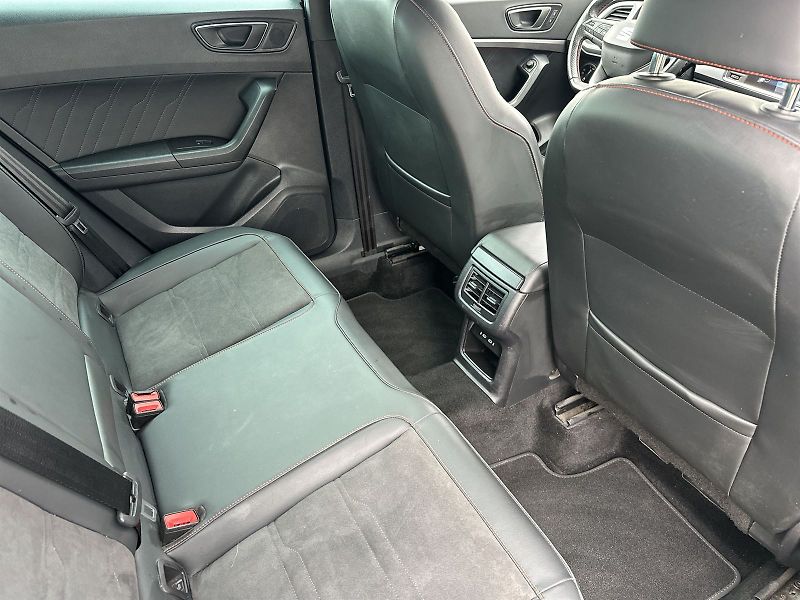 Seat Ateca (2023) 1.5 TSI DSG FR - fotka 10 z 33