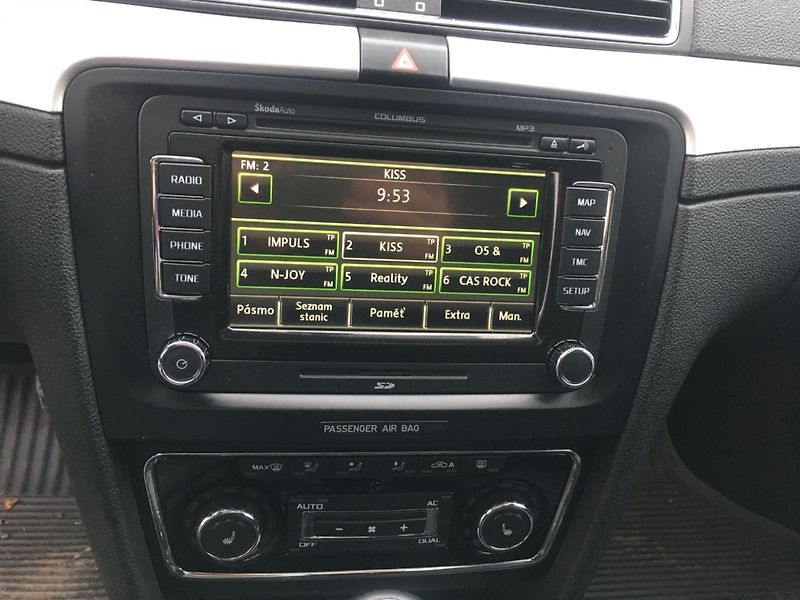 Škoda Superb (2011) II 2.0 TDi 4X4 125 kW - fotka 9 z 34