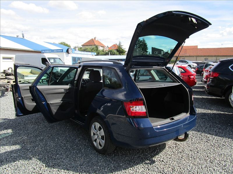 Škoda Fabia Combi 1.0TSi Ambition, Klima - fotka 28 z 36