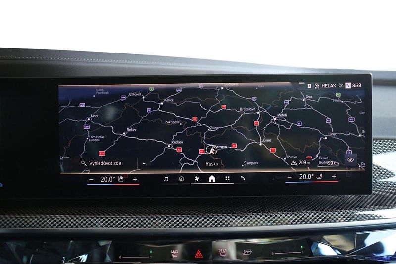 BMW Řada 7 750e xDrive - fotka 11 z 36
