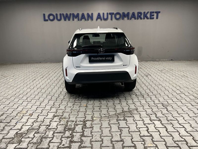 Toyota Yaris Cross 1,5 Hybrid AT Comfort - fotka 15 z 17
