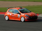 Rychlé Renaulty na Autodromu v Mostě.