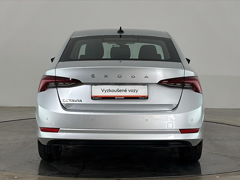 Škoda Octavia Style - fotka 17 z 29