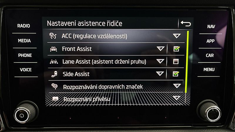 Škoda Kodiaq 2.0 TDI DSG 4x4 L&K - fotka 30 z 35