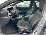 Mercedes-Benz Třídy A A 200d AMG line - náhled 15