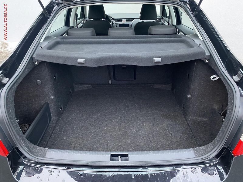 Škoda Octavia (2019) 1.6 TDi, ČR, Ambition, +kola - fotka 7 z 17