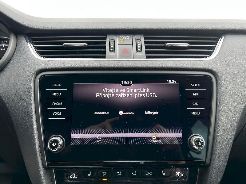 Škoda Octavia (2019) Combi 1.5 TSI 96kW Plyn (CNG) - fotka 14 z 30