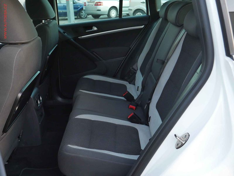 Volkswagen Tiguan (2013) 2.0 TDi 4x4, R-Line, bixen - fotka 10 z 18