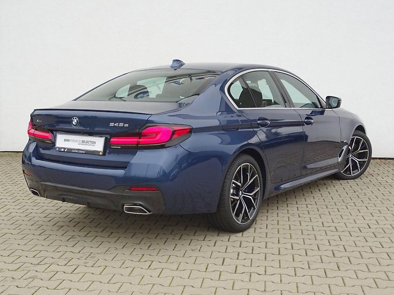 BMW Řada 5 545e xDrive Sedan - fotka 3 z 7
