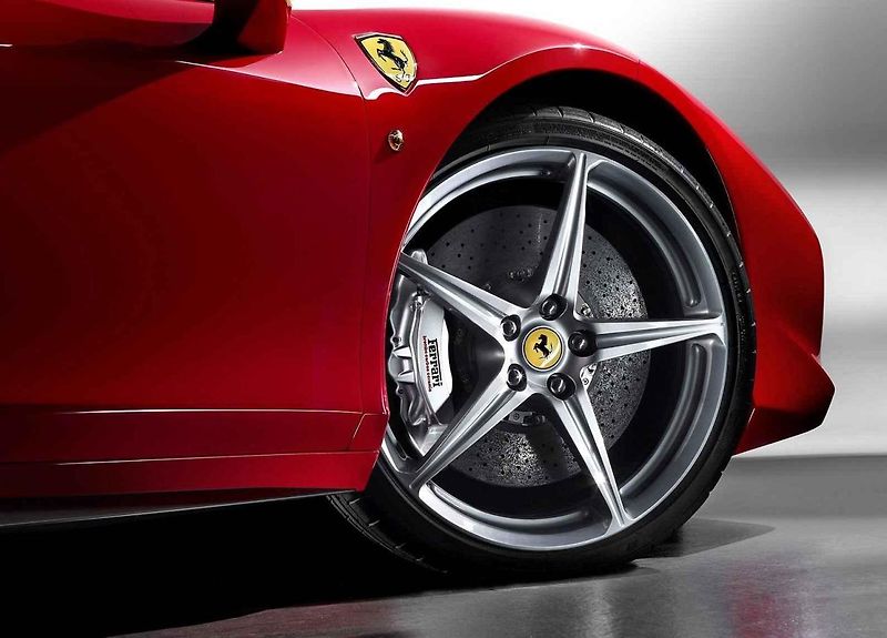 Pokud bude policejní Ferrari využívat svůj potenciál naplno, pak se hodně prodraží