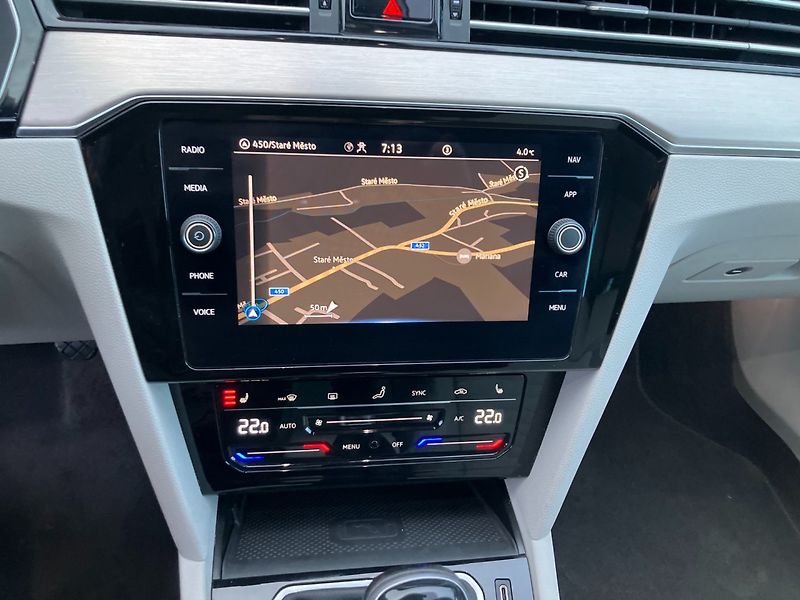 Volkswagen Passat Variant (2020) 2.0TDI 110kW ELEGANCE/KŮŽE,ČR/ - fotka 23 z 29