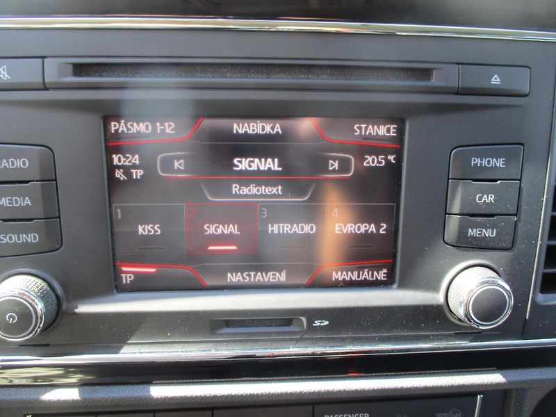 Seat Leon 1.4TSi 110kW STYLE*L+Z PNEU - fotka 18 z 45