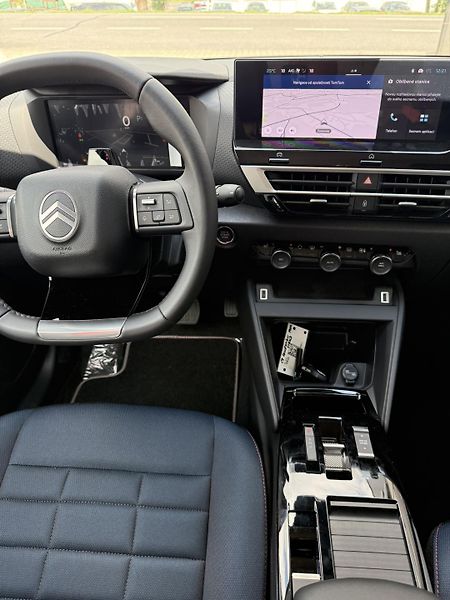 Citroën C4 (2026) COLLECTION HYBRID 145k AUT - fotka 6 z 11