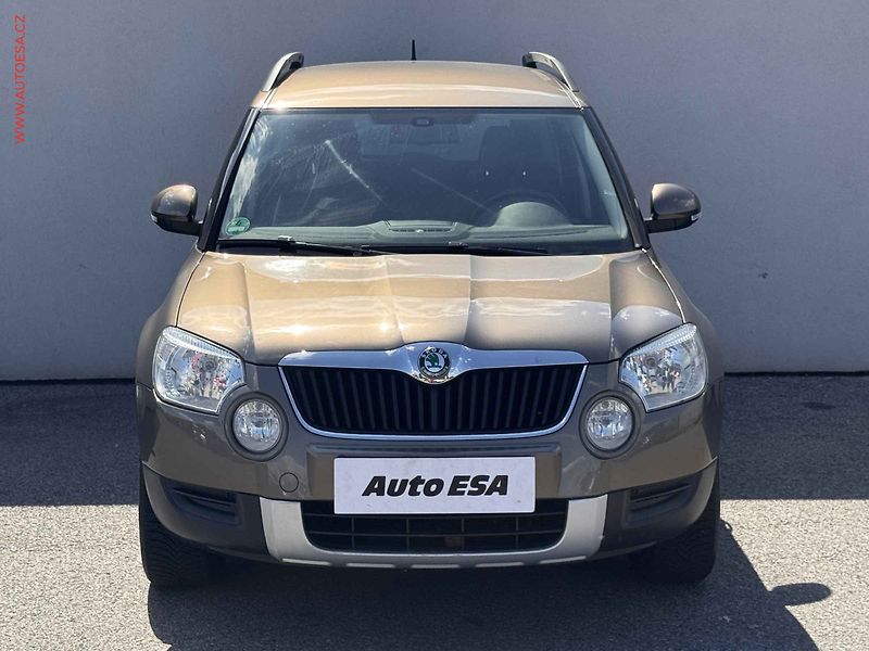 Škoda Yeti (2011) 1.2TSi, AC, výhřev sed. - fotka 2 z 13