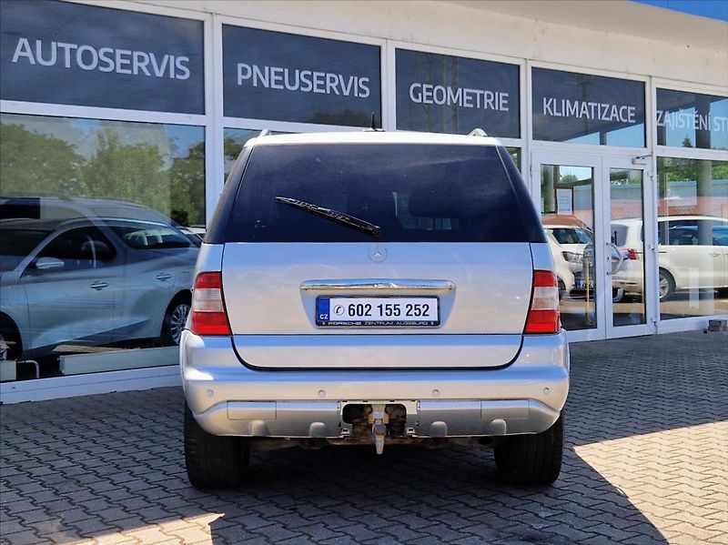 Mercedes-Benz Třídy M 2,7 CDI 120kW AUTO  ML 270 CDI - fotka 4 z 33