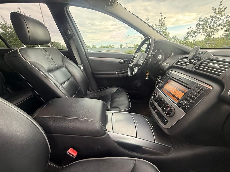 Mercedes-Benz Třídy R ELEGANCE W251 4-MATIC 350 CDI - fotka 18 z 21