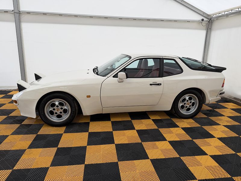 Porsche 944 - fotka 4 z 47