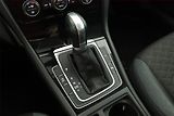 Volkswagen Golf (2018) Highline 2.0 TDI, Automat - náhled 13