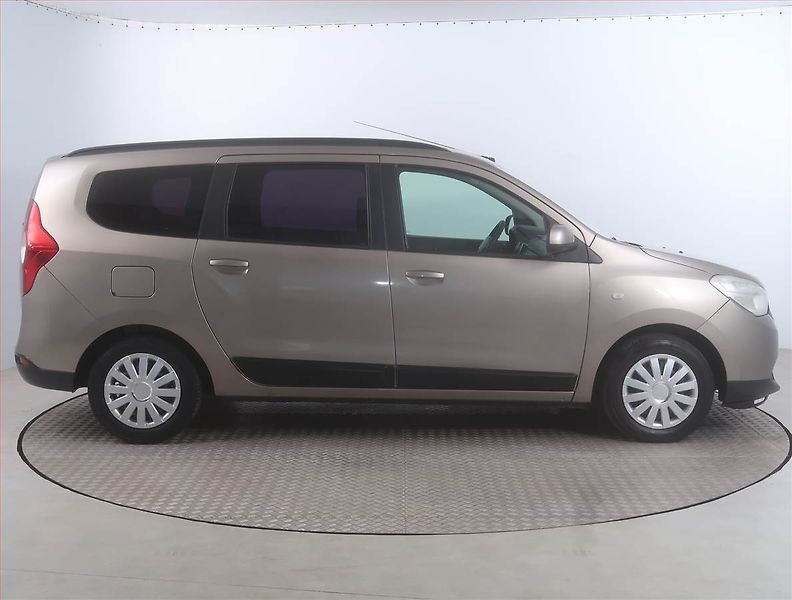 Dacia Lodgy (2012) 1.6 8V - fotka 6 z 14