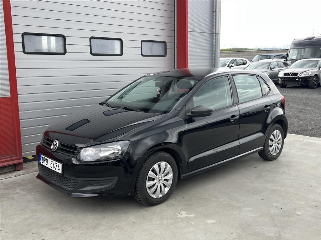 Volkswagen Polo 1,2 klima servo 2x sada kol