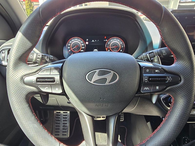 Hyundai i30 1.5 T-GDi DCT N-Line, serv.kn. - fotka 14 z 26