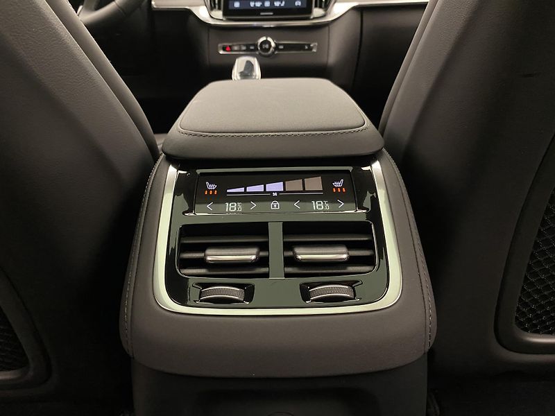 Volvo XC90 (2026) T8 AWD RECHARGE BRIGHT ULTRA - fotka 77 z 77