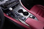 Lexus RX.