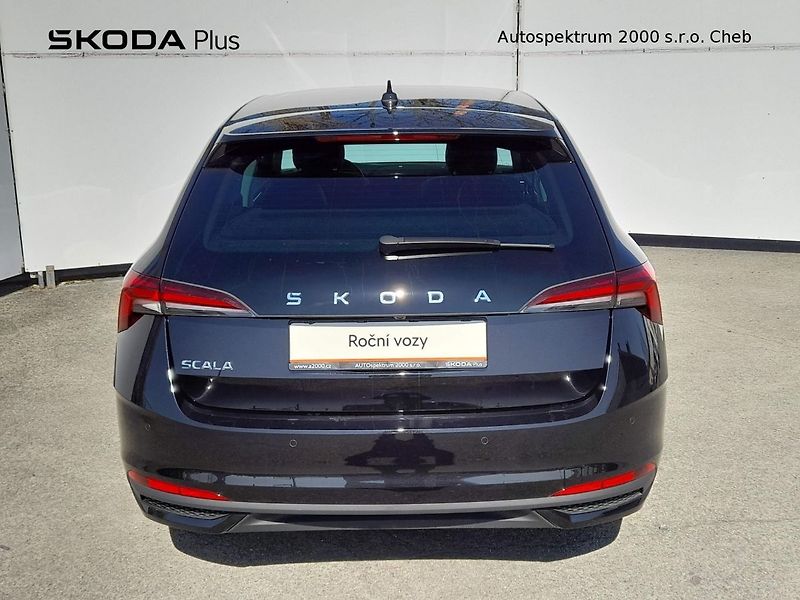 Škoda Scala Top Selection 1.0 TSI 85kW 6MP - fotka 9 z 20