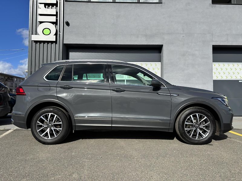 Volkswagen Tiguan (2024)  Life 2.0 TDI (110 kW) TZ AUT - fotka 2 z 22