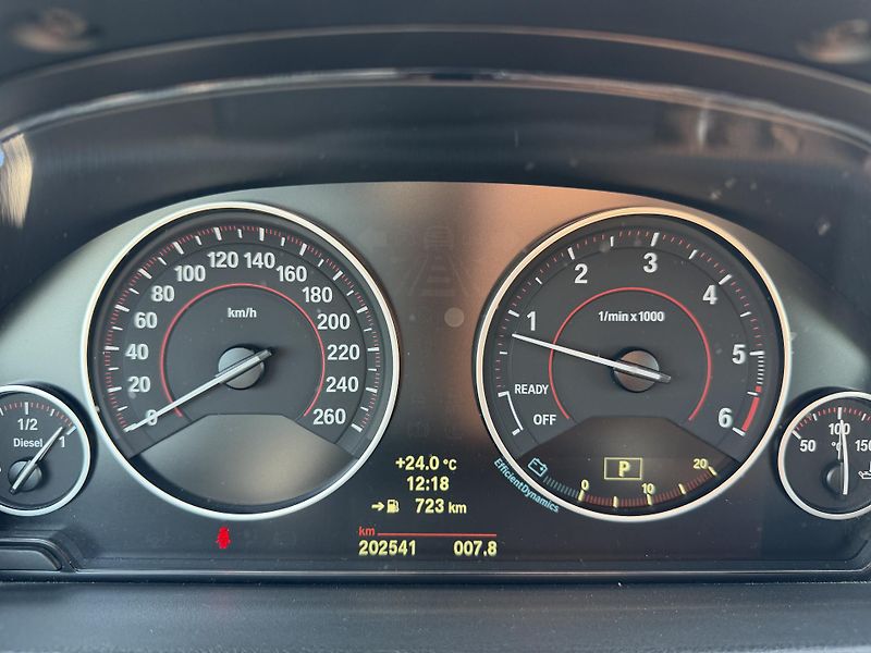 BMW Řada 3 320xd GT M-PAKET XENON DPH! - fotka 17 z 43